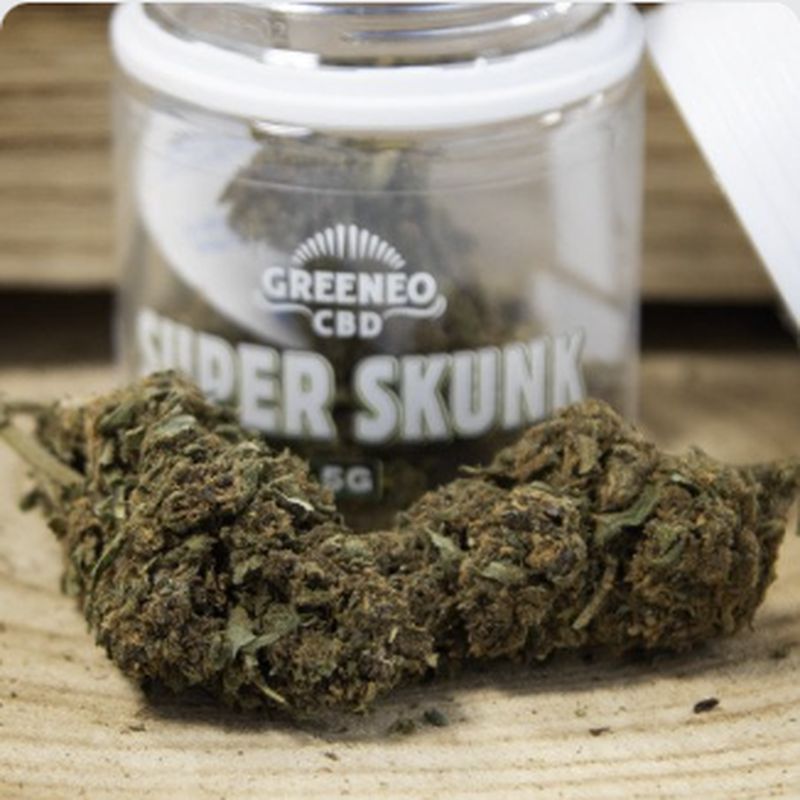 Fleurs de CBD Super Skunk